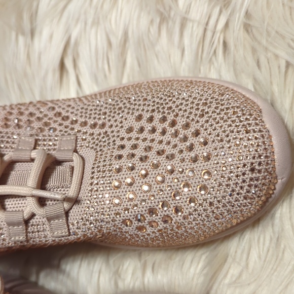Rose Gold color Bling rhinestone Blondo lace up sneakers size 9.5 - Picture 4 of 12